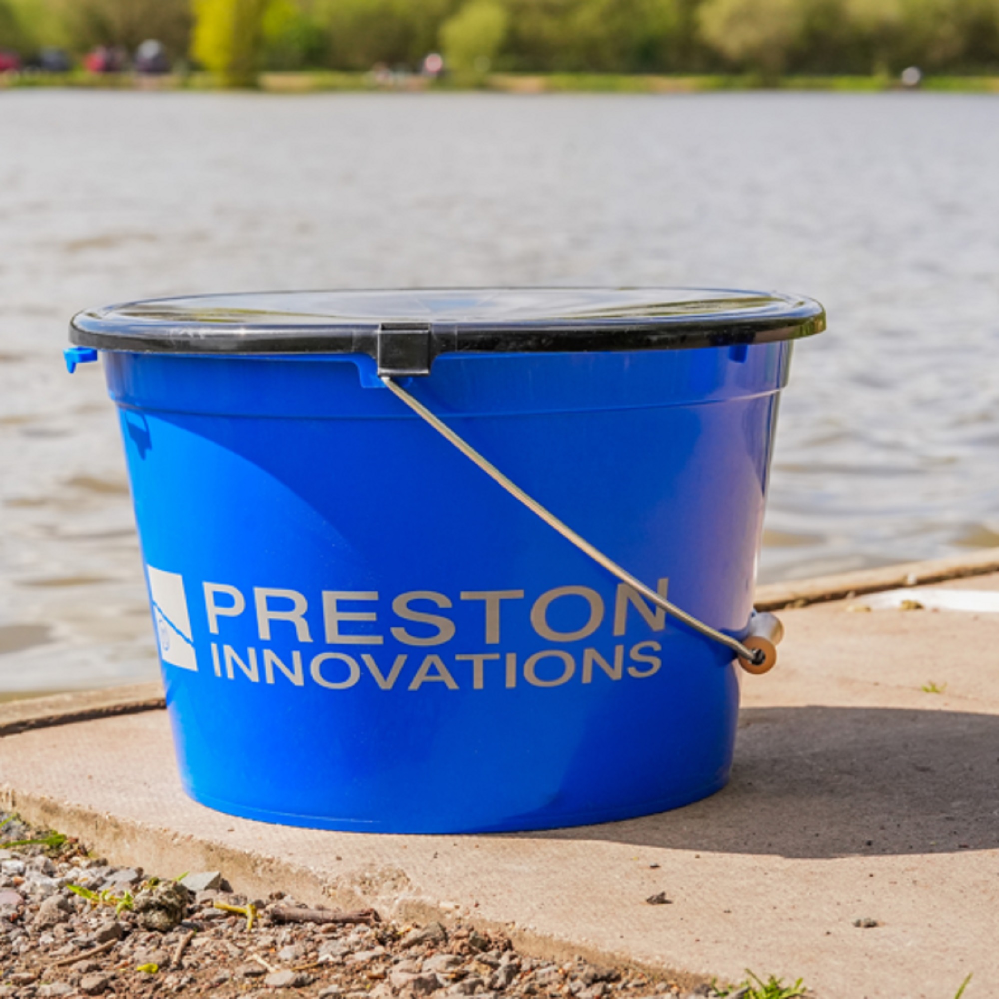 Secchio 25 L con coperchio e bacinella PRESTON - immagine 2