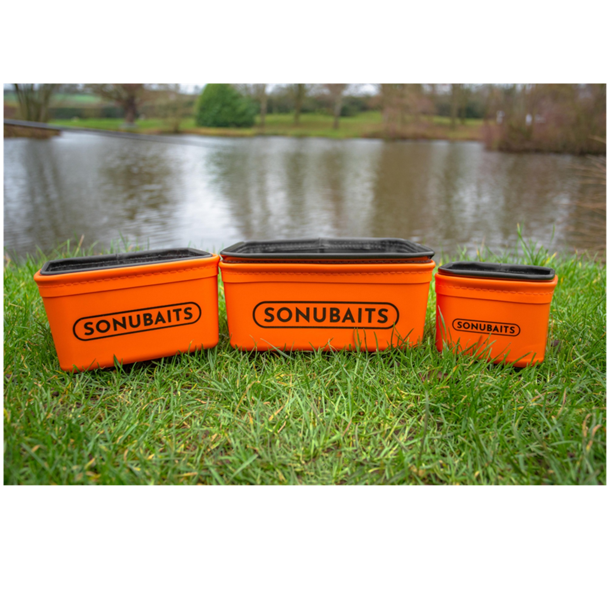 Set contenitore + settaccio Bait Tub & Strainer Set Eva SONUBAITS (Medium / 3litri) - immagine 2
